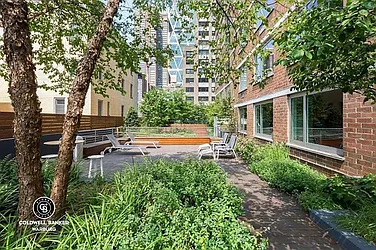 Rented by Coldwell Banker Warburg