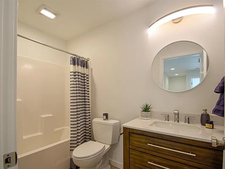 7114 Shaver Dr — Photo 17
