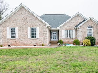 6804 Woodrow Way, Louisville, KY 40228