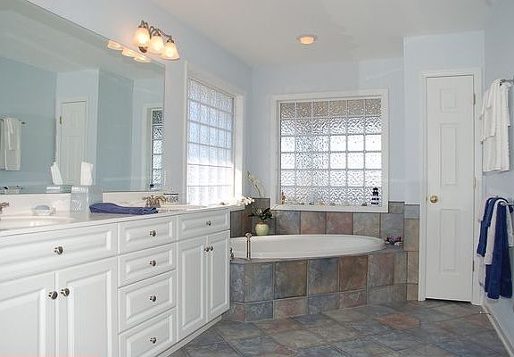 Master Suite Bath