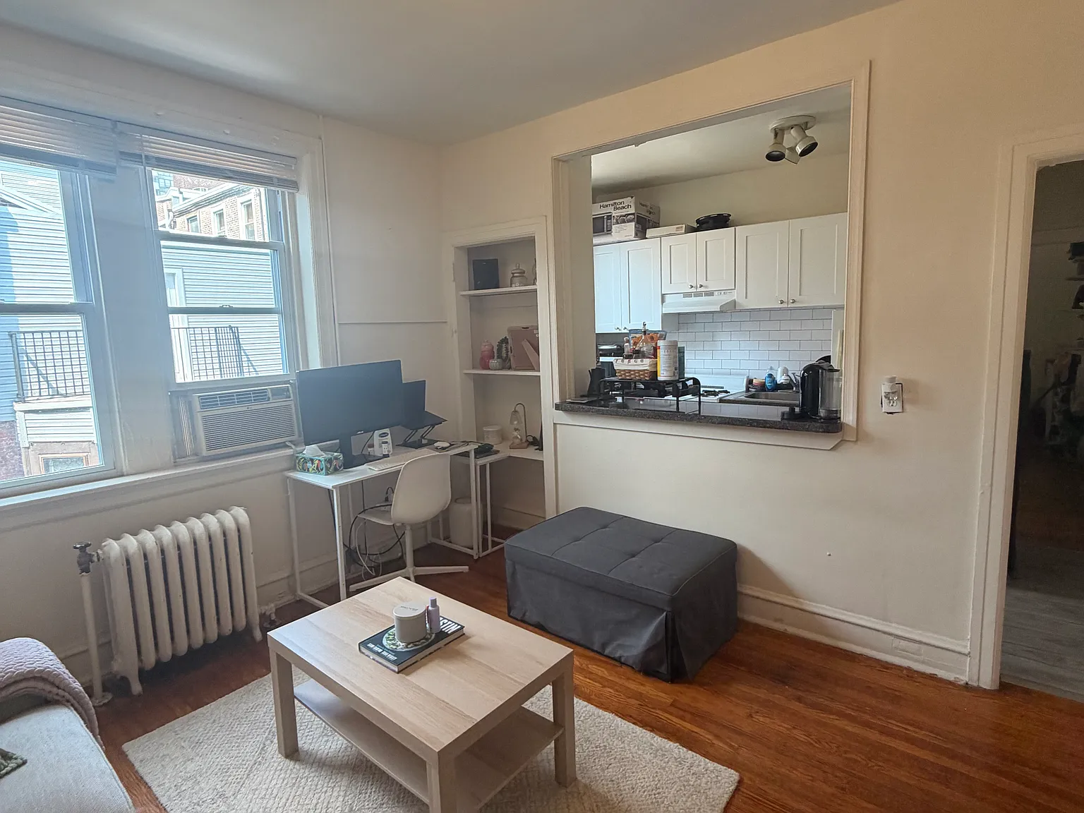 1 bed, 500 sqft, $1,300 — Photo 1