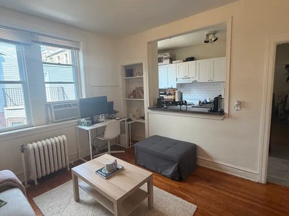 311 S 20th St APT 35, Philadelphia, PA 19103