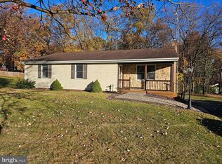 5668 Oakwood Dr, Mercersburg, PA 17236