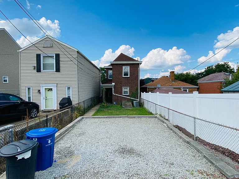 7108 Baker St — Photo 22