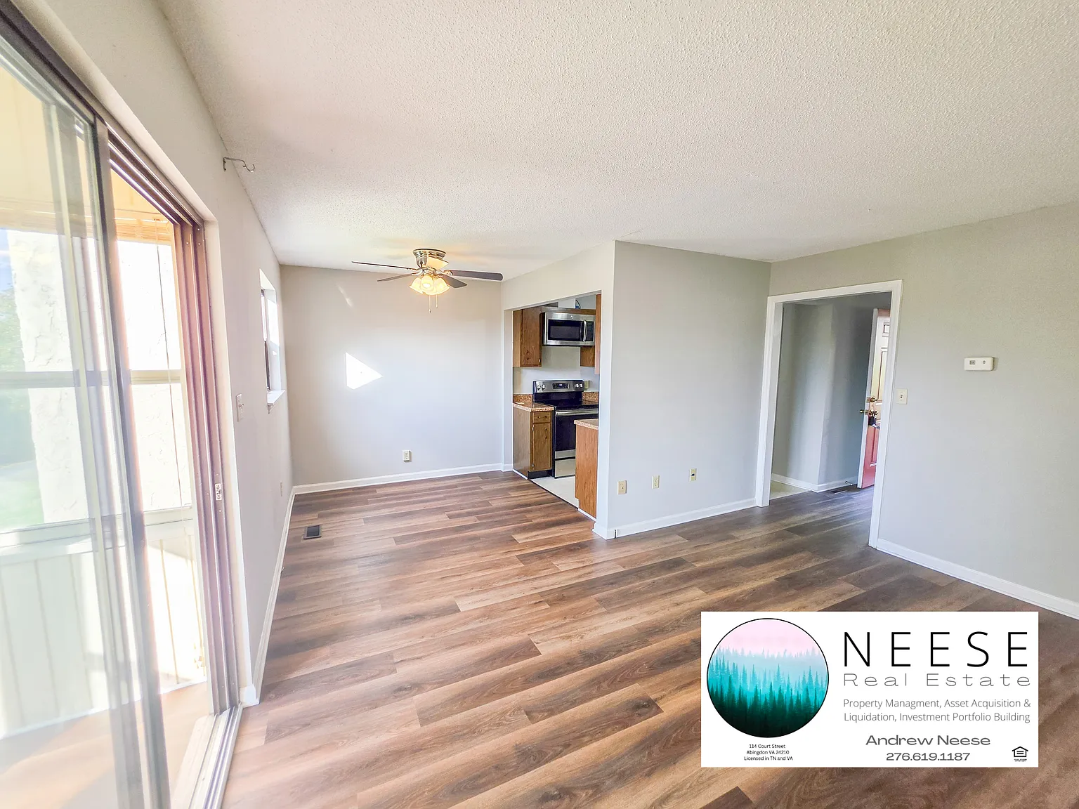2 bed, 1.5 bath, 1000 sqft, $1,075 — Photo 4