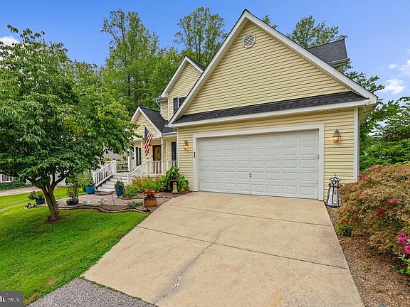 3rd image of 92 Clifford Blvd