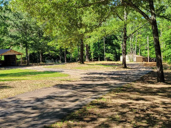 2240 Peyton Rd, Coldwater, MS 38618