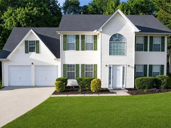 11040 Pebble Ridge Dr, Hampton, GA 30228