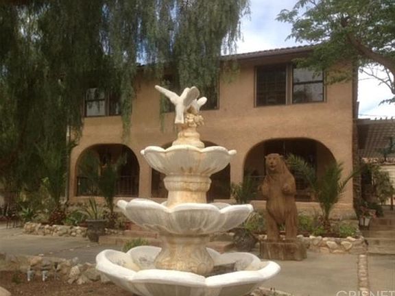 2nd image of 10852 Sierra Hwy