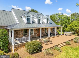 6951 Hilltop Ln, Marshall, VA 20115