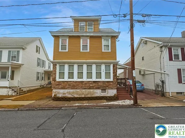 310 W Ludlow St, Summit Hill, PA 18250