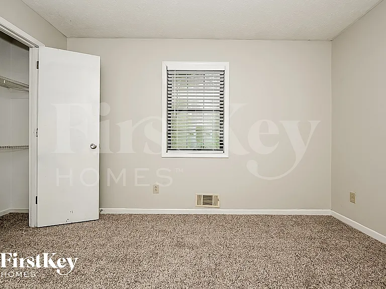 466 Birch Ln SE — Photo 11