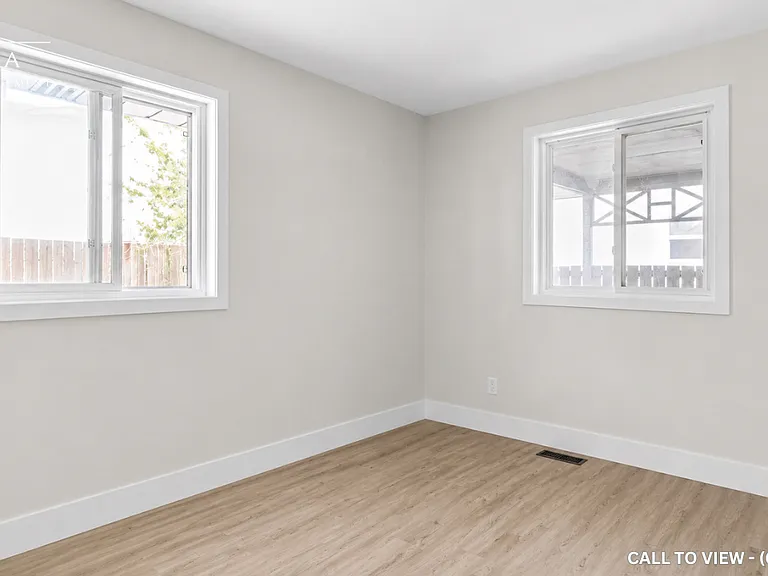 99 Wellington St E #1 — Photo 11