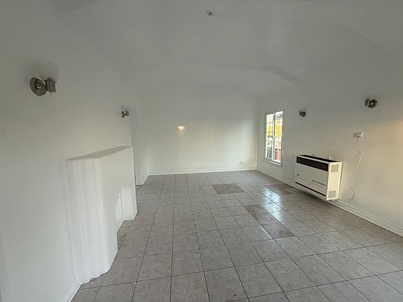 2nd image of 629 N Fickett St #629