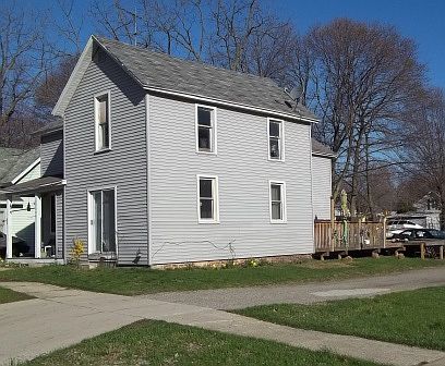 1st image of 2056 Morton Ave