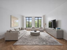 400 W 12th St, New York, NY
