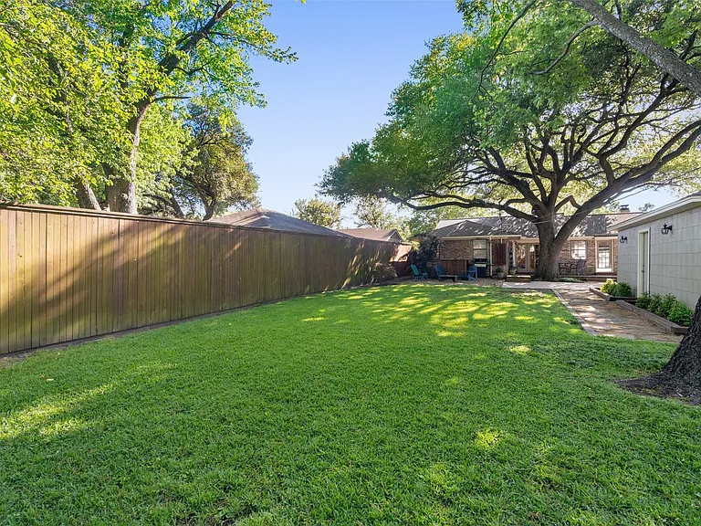 7208 Bucknell Dr — Photo 23