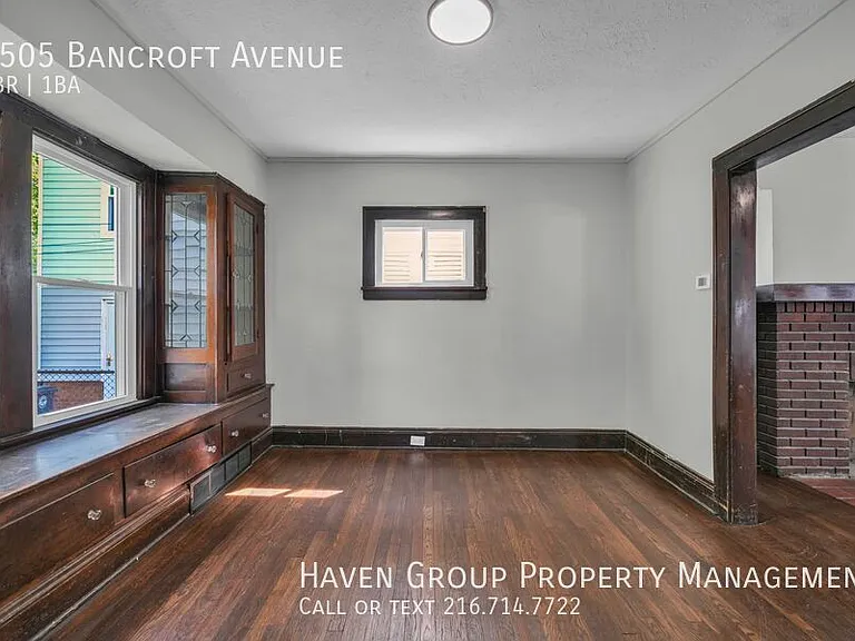 8505 Bancroft Ave — Photo 9