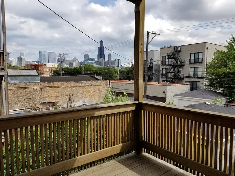 1343 W Grand Ave #2 — Photo 8