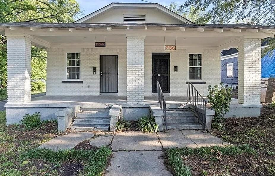 1st image of 754 E Trigg Ave