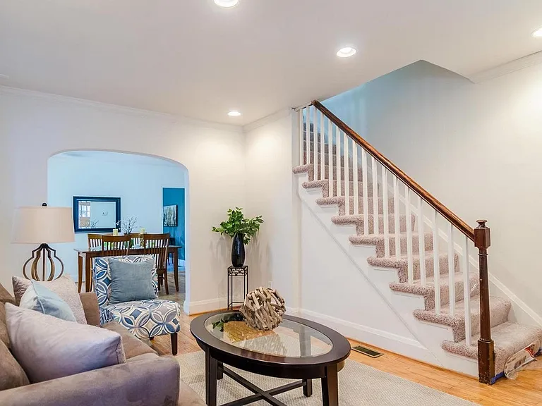 5637 Govane Ave — Photo 2