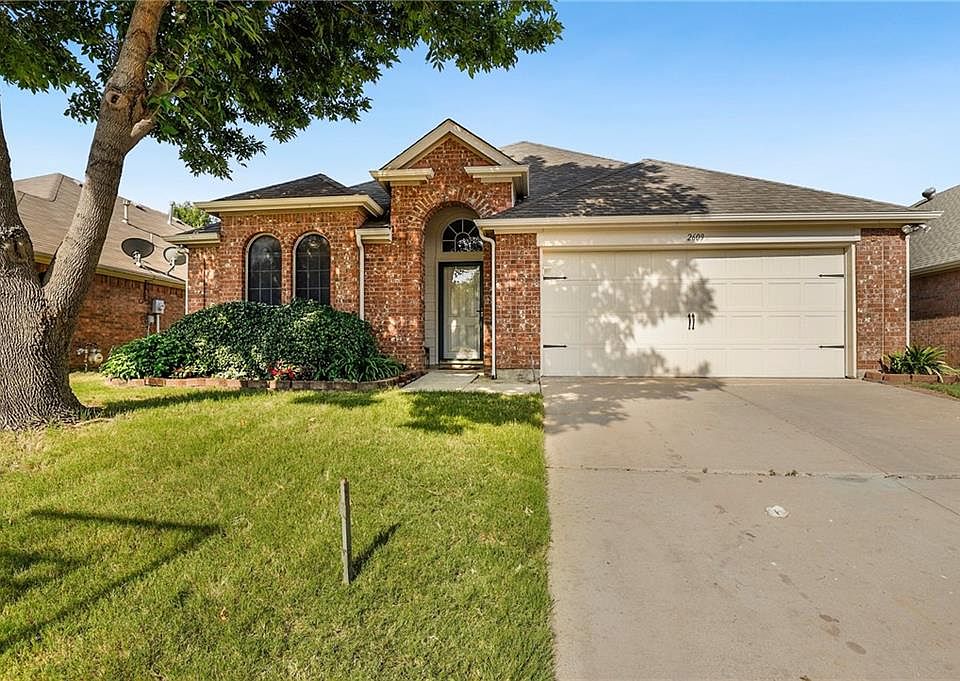1st image of 2609 Lonesome Oak Dr