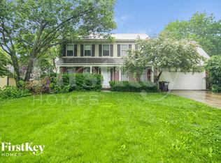 10130 Bond St, Overland Park, KS 66214