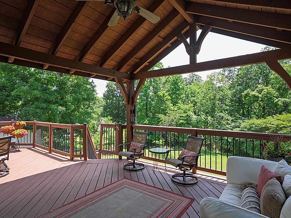 4th image of 5525 Hunters Hill Rd