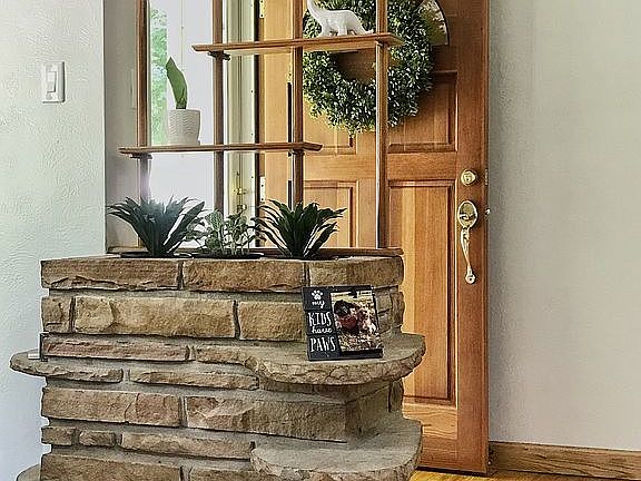 2nd image of 2319 W Cape Rock Dr