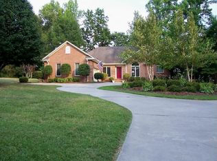 2116 Laura Ln, High Point, NC 27262