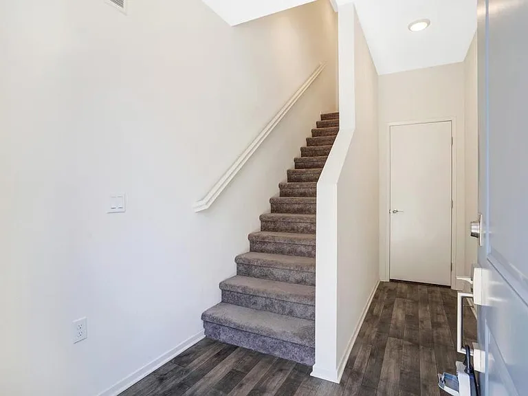 5406 Beach Bluff Ln #212 — Photo 3