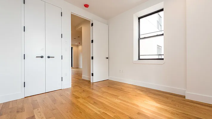 Rented by Nooklyn NYC LLC | media 6