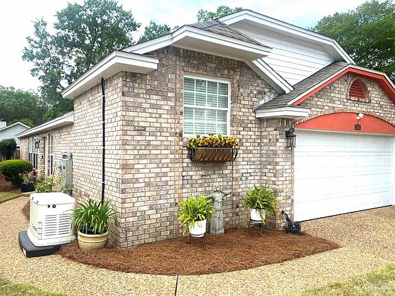 3rd image of 3505 Silvertree Ln
