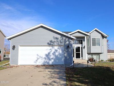 616 36th Ave W, West Fargo, ND, 58078