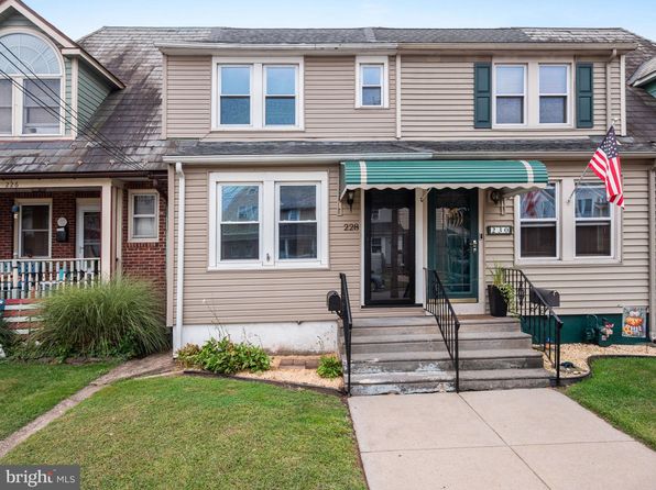 228 Jackson St
