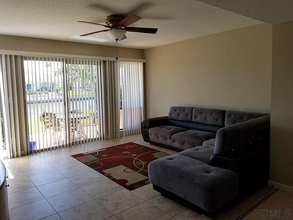 5th image of 44 Club House Dr APT 107
