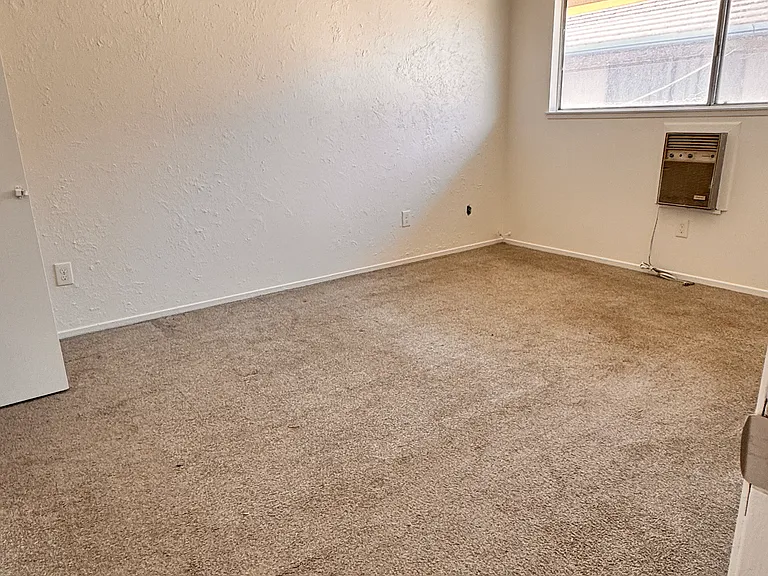 10715 Droxford St #3 — Photo 12