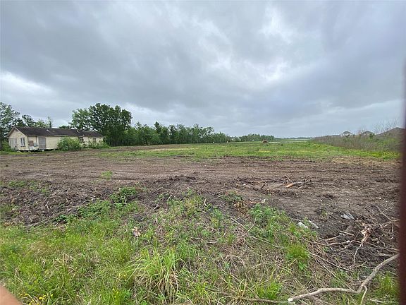 3rd image of 1222 County Road 58