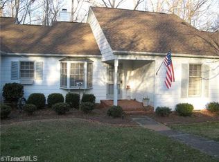 922 Chatfield Dr #B, Jamestown, NC 27282