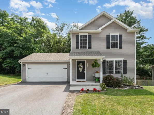 213 Crown Ct, Waynesboro, PA 17268