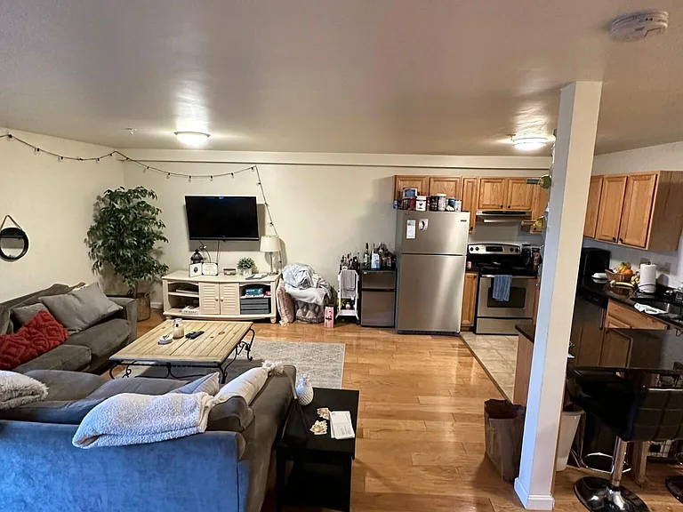 36 Raymond St #36B — Photo 3