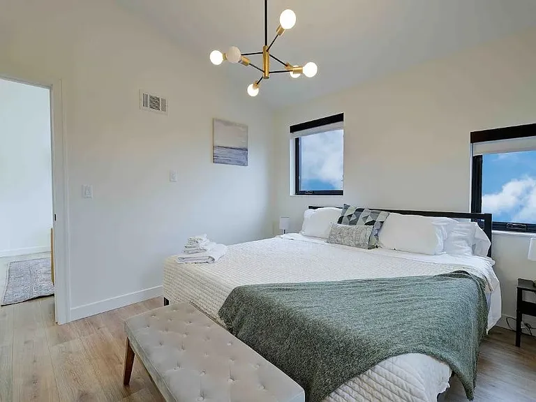925 E Otjen St #1 — Photo 14