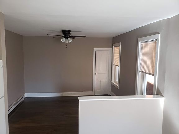 4th image of 1410 Northampton St #2