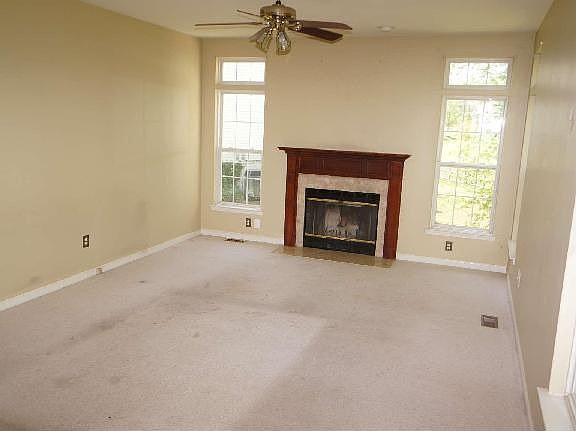 3rd image of 10116 Mindy Ct