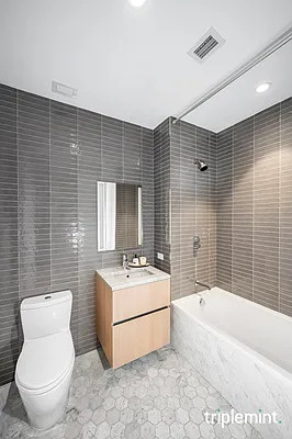 Sold by Triplemint | media 7