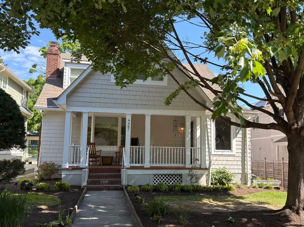 4407 Ridge St, Chevy Chase, MD 20815