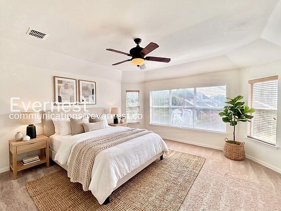 3rd image of 6458 Riverside Dr