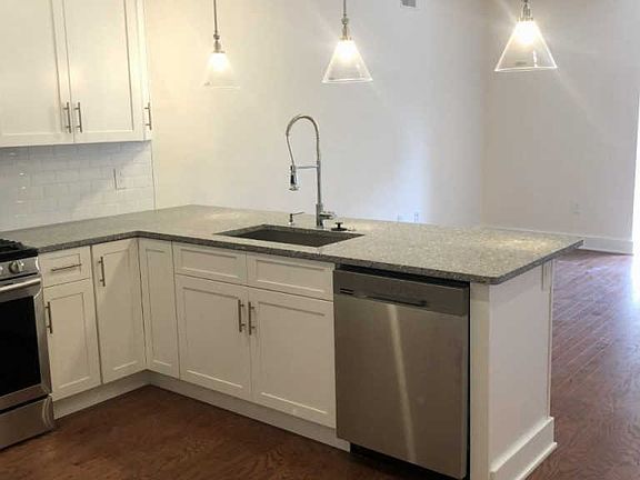 2nd image of 965 Shackamaxon St Unit 2