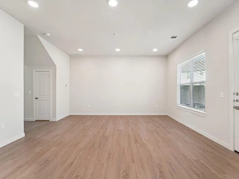 7415 Leighton Meadow Ln — Photo 13
