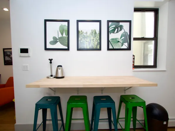 481 Chauncey Street image 10 of 17